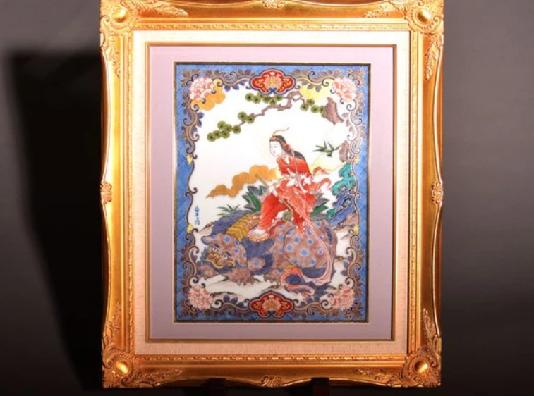 【献上手古伊万里焼】 陶額 染錦本金菩薩獅子図